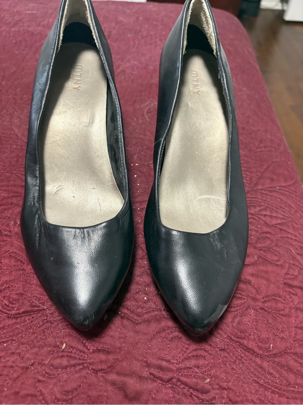 Rachel Black Pointed-Toe Leather Pumps